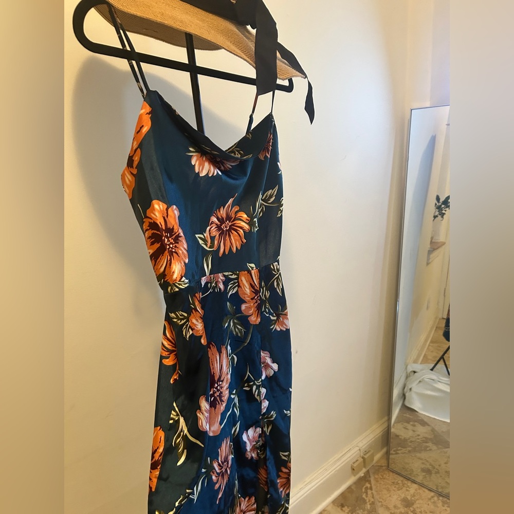 MakeMeChic Dress (M)